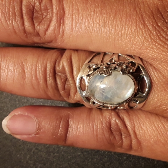 Handmade Moonstone Silver Ring Size 9 - Picture 10 of 12